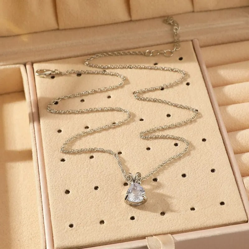 Silver Luxe Teardrop Necklace Ī3125