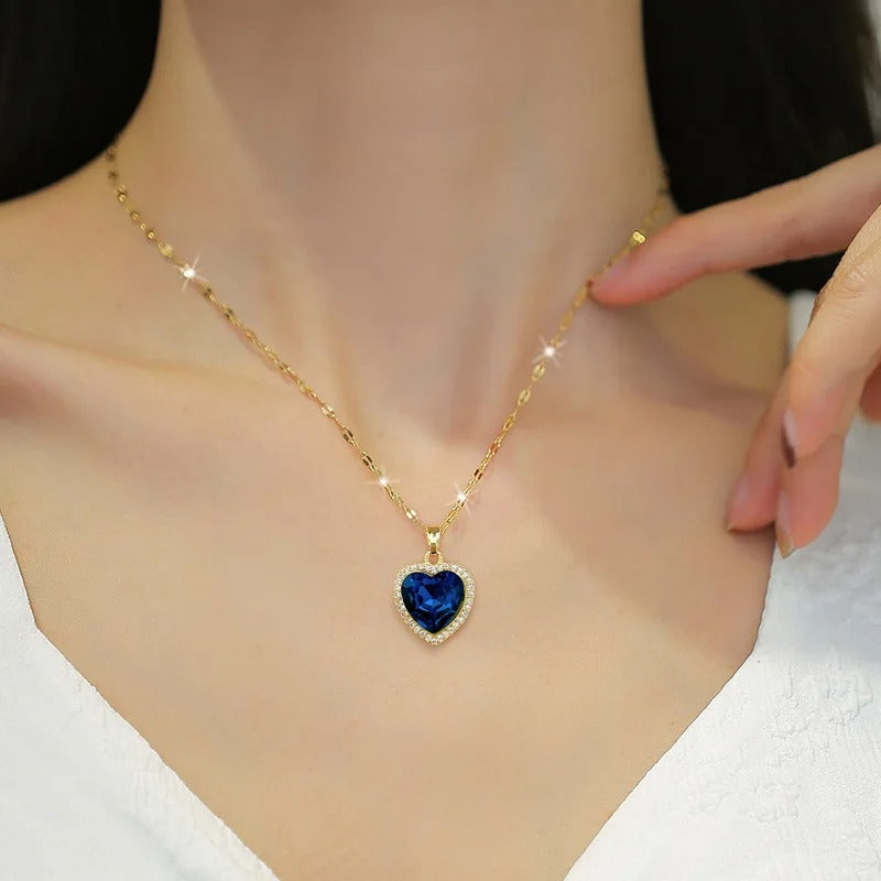 Blue Heart Radiance Necklace Ν3781